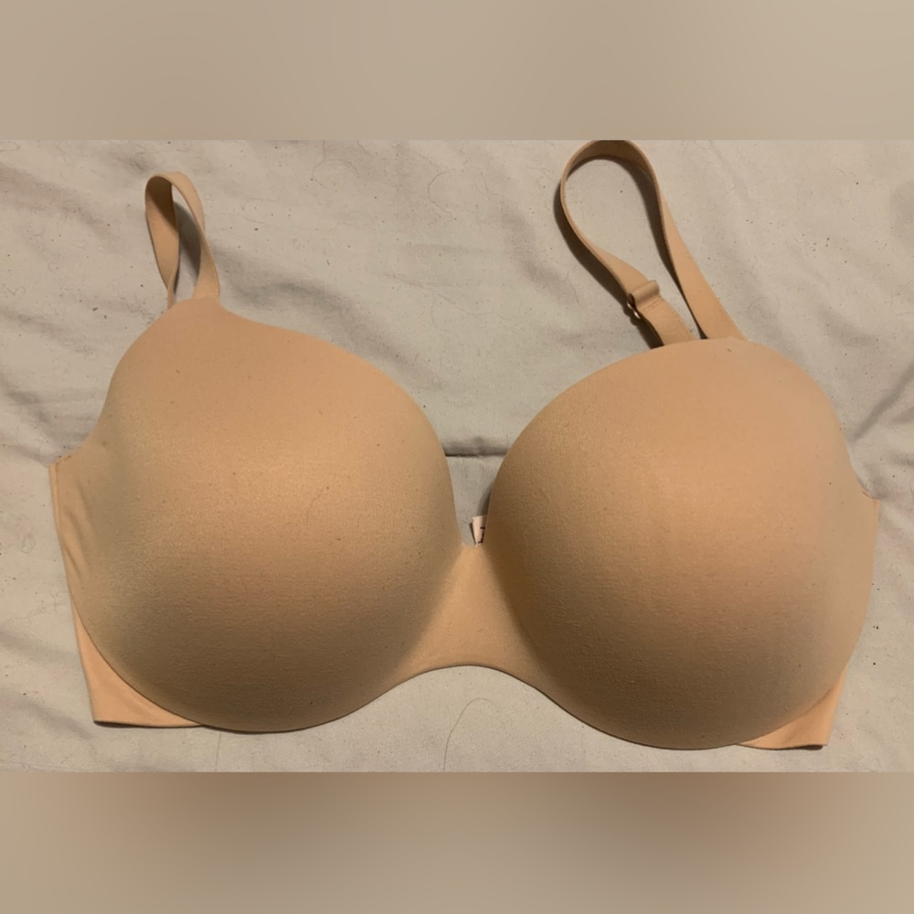 Victoria’s Secret bra size 38DD